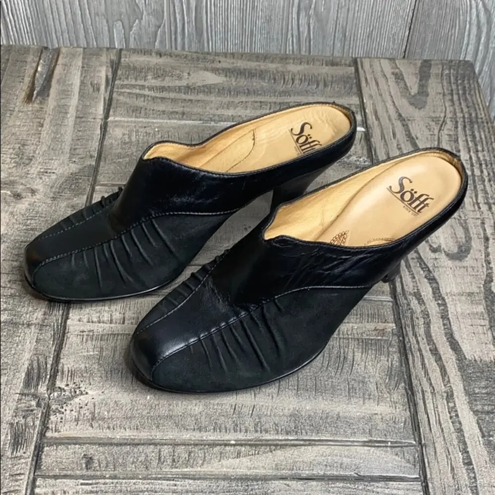 Sofft Pleated Leather Suede Slip On Heels 8M
